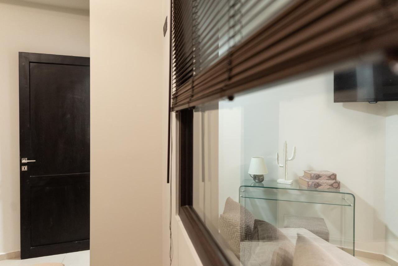 Pasiphae Lux Apartment Downtown Ираклио Екстериор снимка